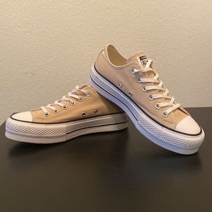 Women’s Chuck Taylor All Star Lift Platform Canvas